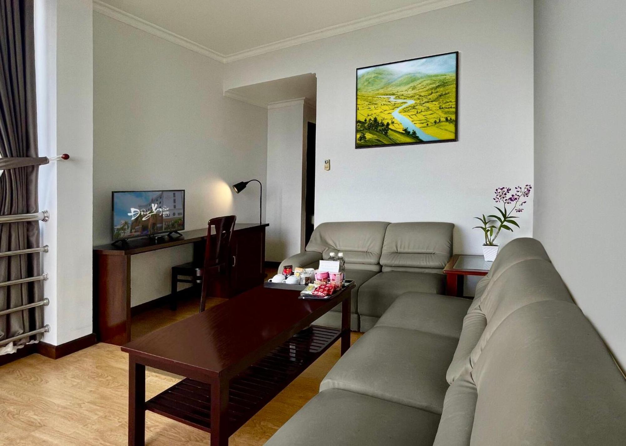 Dong Xuyen Hotel Лонгсюєн Екстер'єр фото